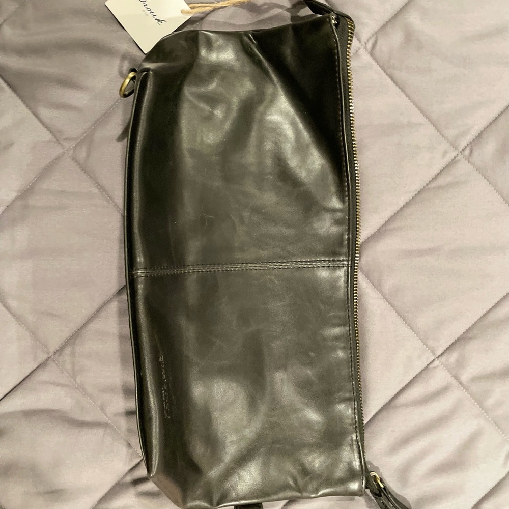 NWT Toiletry case